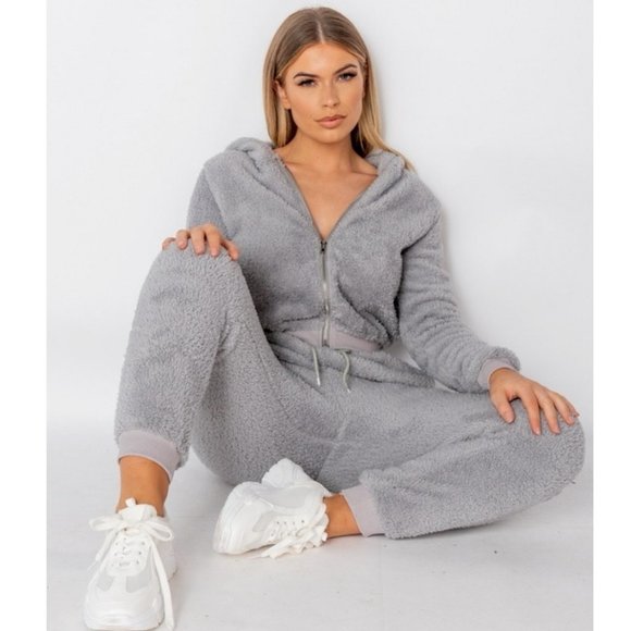 Gray Teddy Bear Fur Long Sleeve Hooded Crop Top and Joggers Pants Two Piece Set - Picture 8 of 11